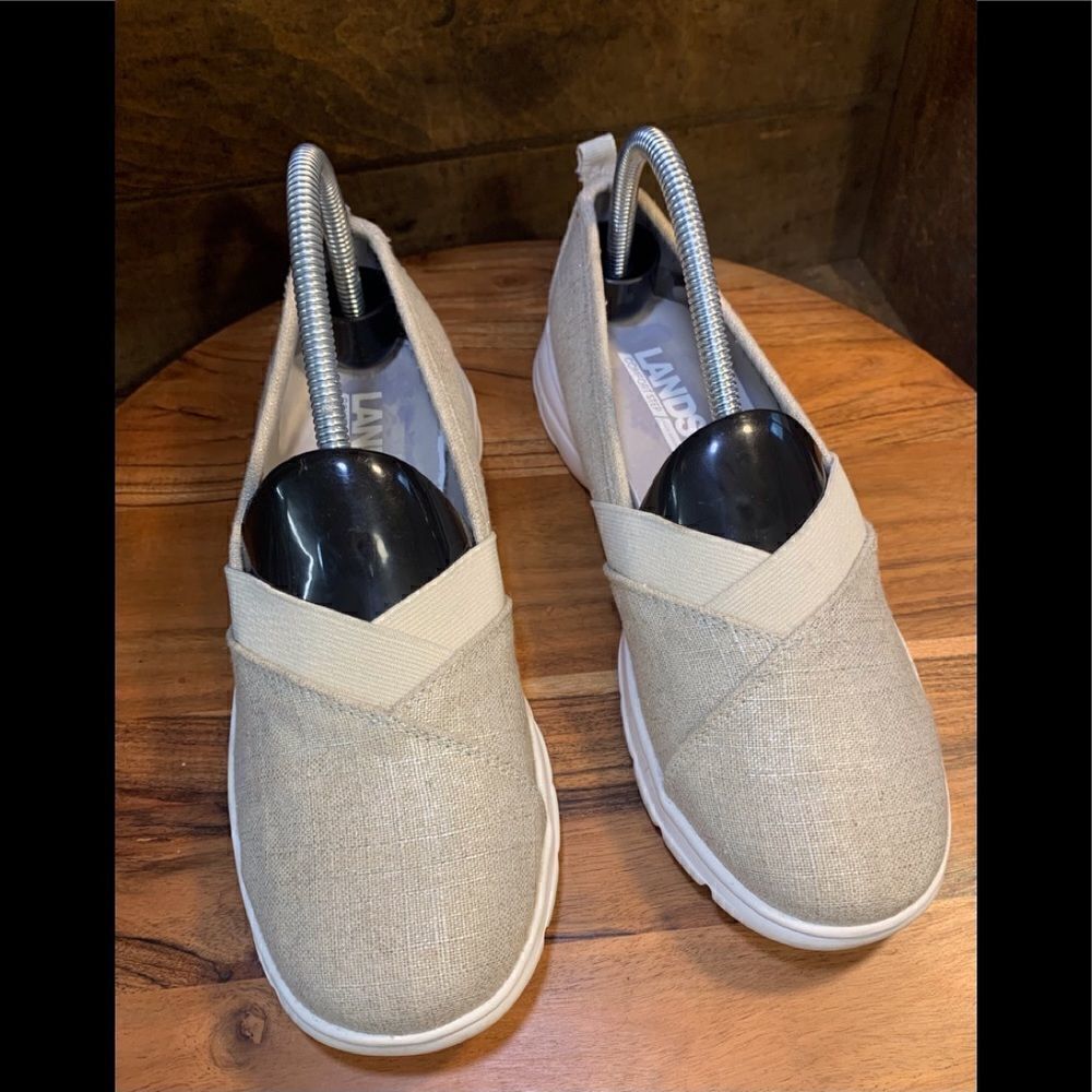 Lands End womens casual shoes.  Inv 5180a